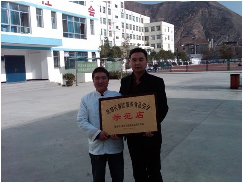 1596433236177487.jpg fa8693dd-e6db-4c4f-bf15-11661229e1b4.jpg