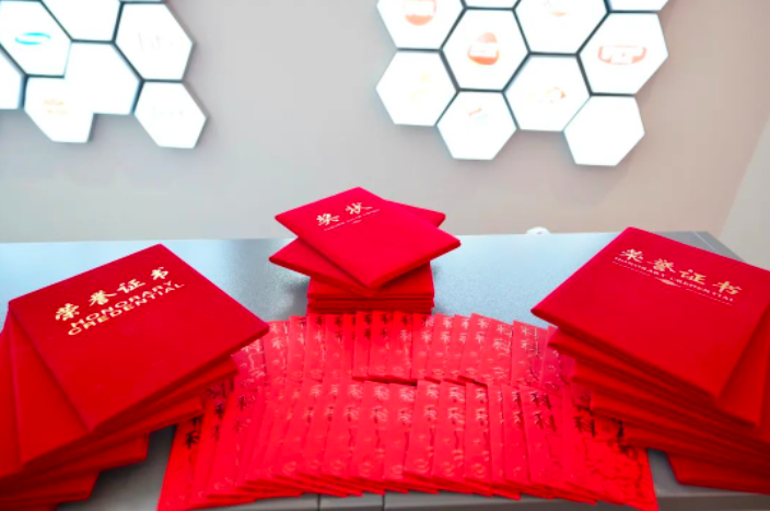 1652319804115775.png image.png